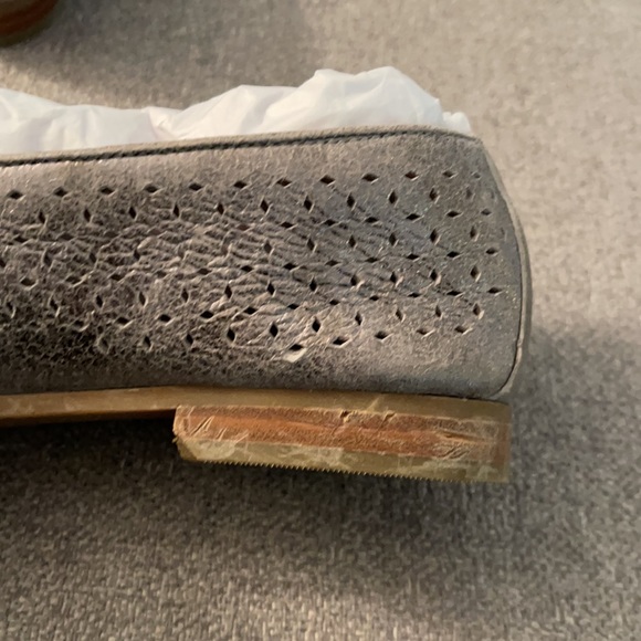 NEW Johnston & Murphy sliver slipper flats - Picture 8 of 9